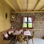 Neue Moderne Mit Infrarot Sauna Und Grossen Garten Appartamento