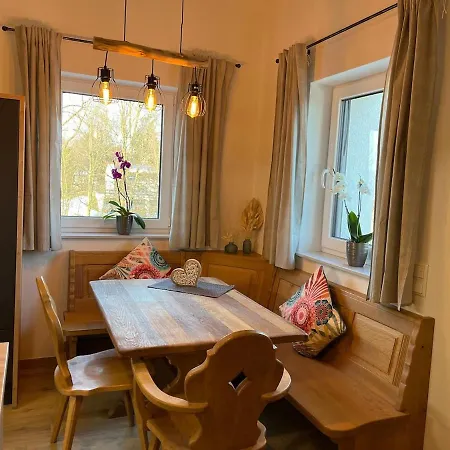 Neue Moderne Mit Infrarot Sauna Und Grossen Garten Hengersberg