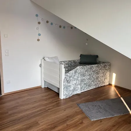 Appartement Neue Moderne Mit Infrarot Sauna Und Grossen Garten *