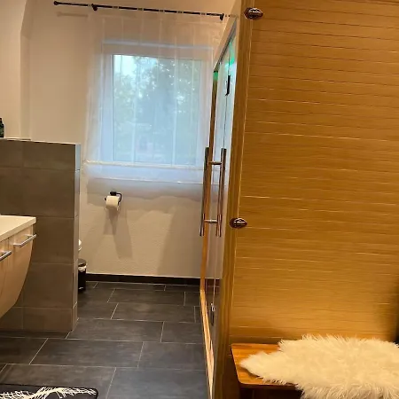 Appartement Neue Moderne Mit Infrarot Sauna Und Grossen Garten