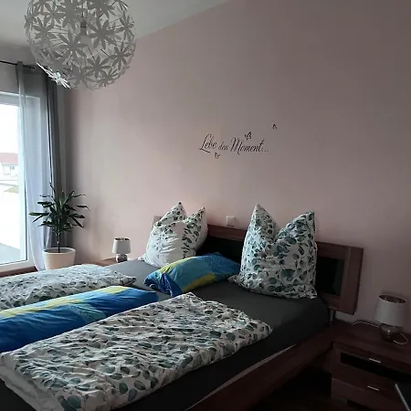Neue Moderne Mit Infrarot Sauna Und Grossen Garten * Hengersberg