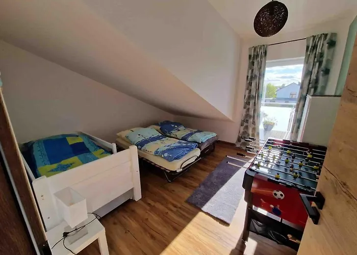 Neue Moderne Mit Infrarot Sauna Und Grossen Garten * Hengersberg