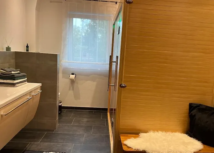 Appartement Neue Moderne Mit Infrarot Sauna Und Grossen Garten