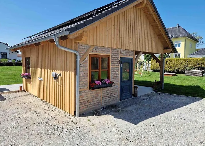 Neue Moderne Mit Infrarot Sauna Und Grossen Garten Appartement Hengersberg