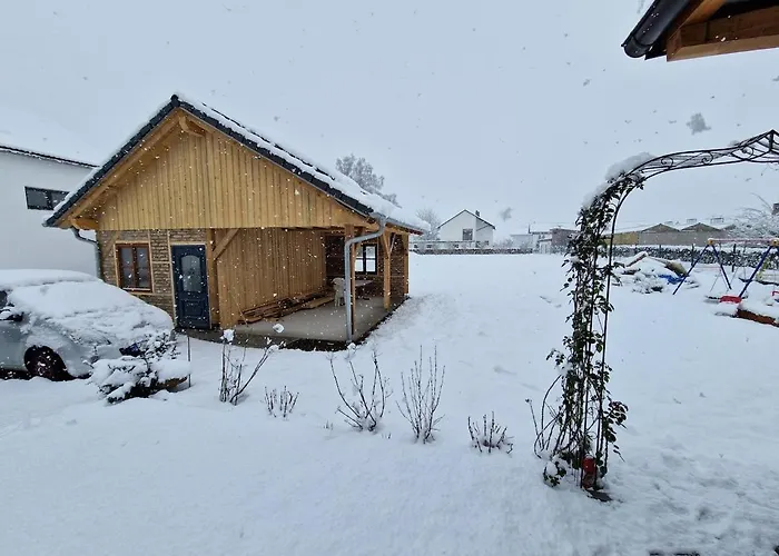 아파트 Neue Moderne Mit Infrarot Sauna Und Grossen Garten 헹게르스베르크